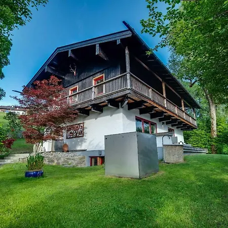 Kuenstlervilla Mit Grandiosem Panoramablick Villa