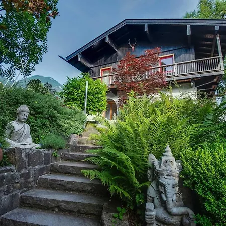Kuenstlervilla Mit Grandiosem Panoramablick Villa